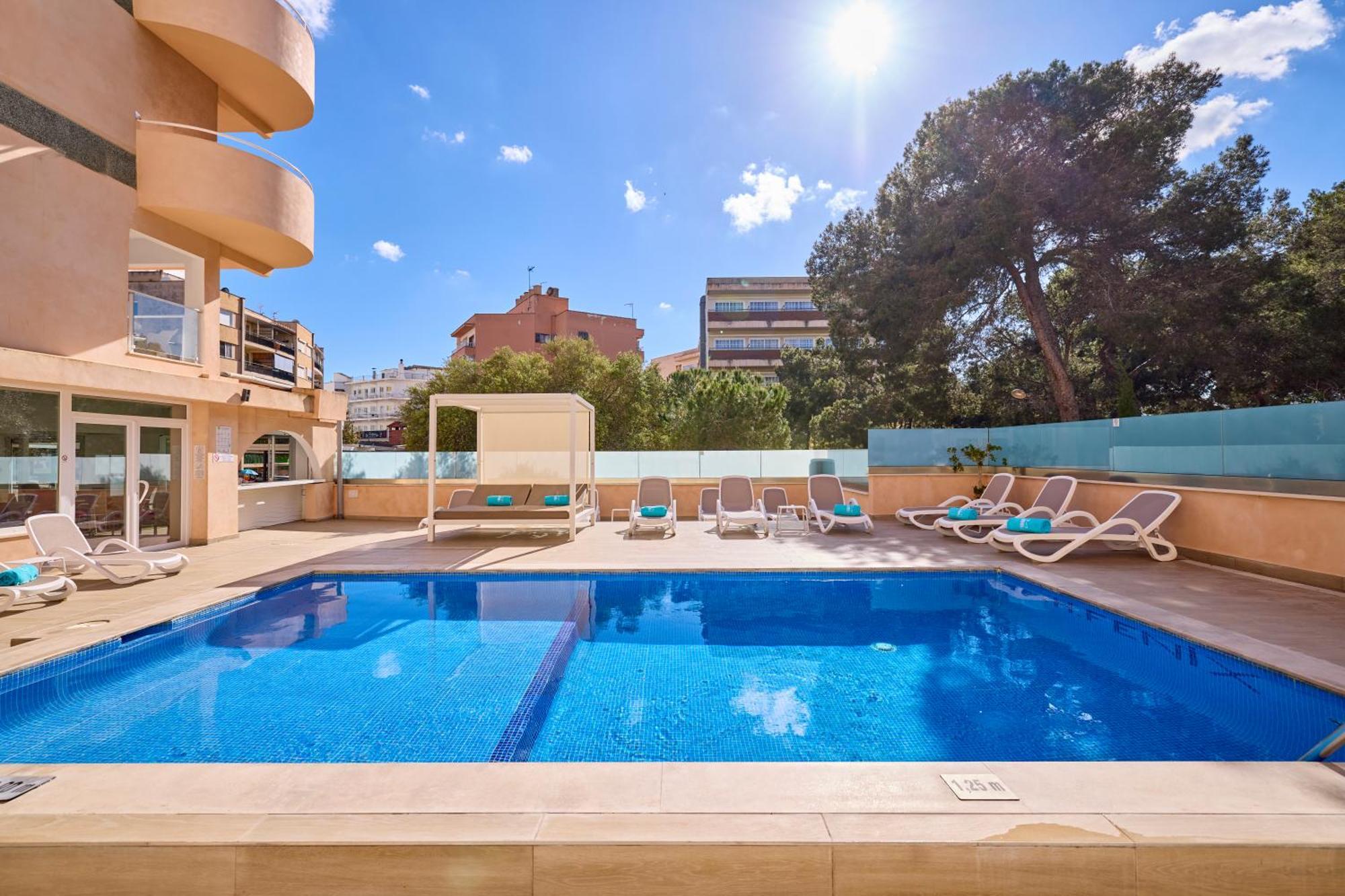Fenix Hotel 4*